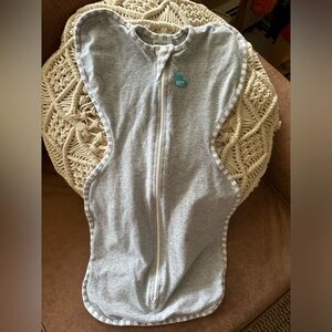 Love to dream swaddle up original size small 3.5- 6 kgs (8-13lbs)